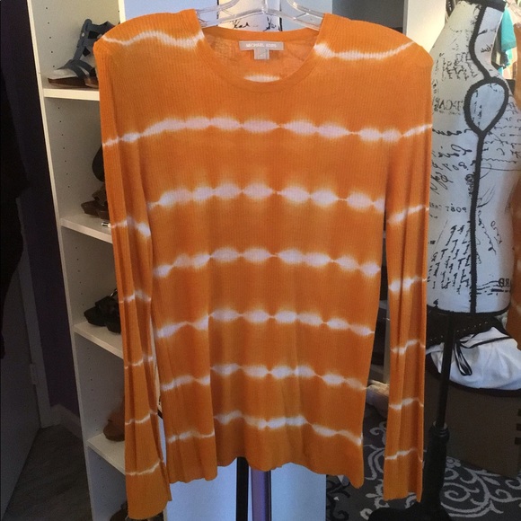 🚨Michael Kors Orange Knit Tie Dye Shirt M - Picture 2 of 5